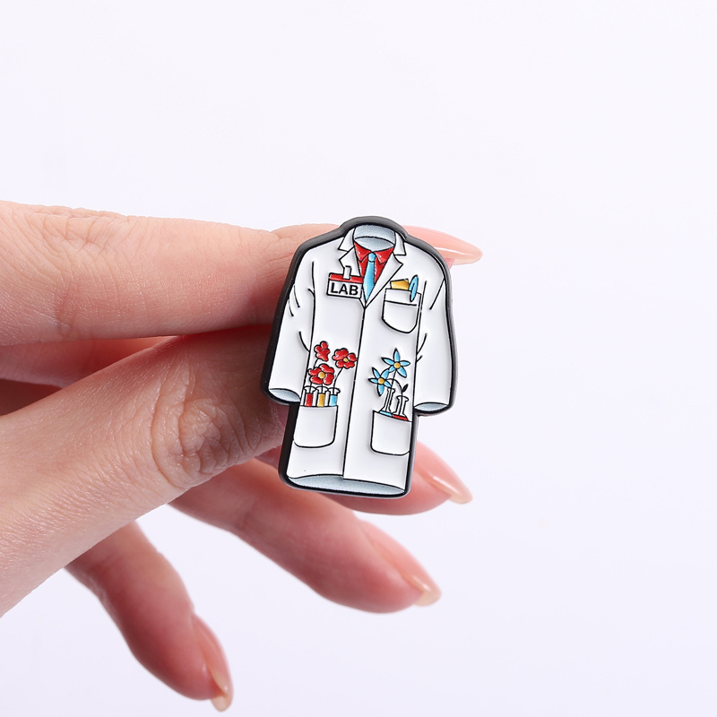 Broches en émail pour blouse d - Medical Laboratory Scientist avis et prix
